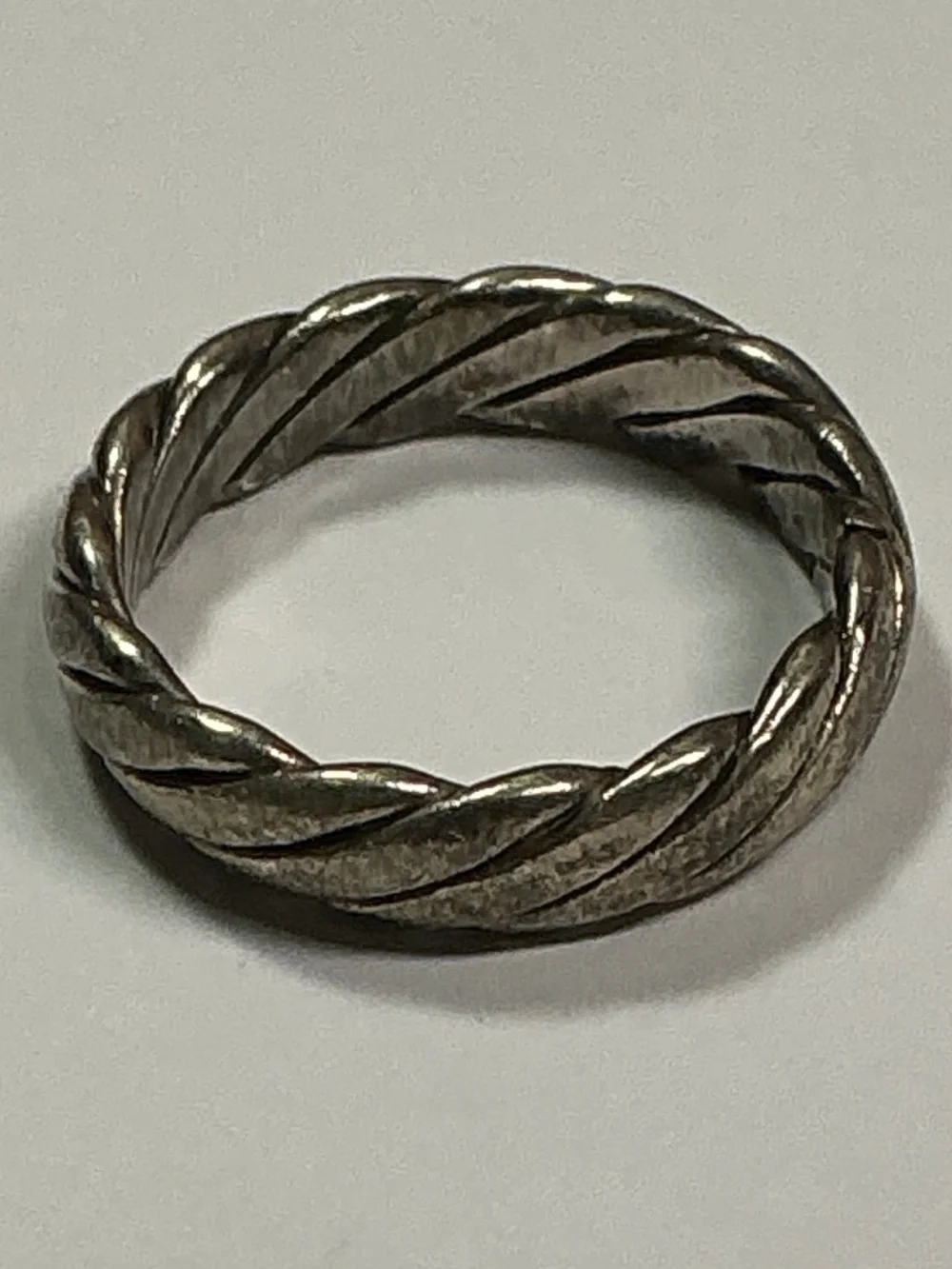 Sterling Silver Rope Twist Design Ring. Size 5.25